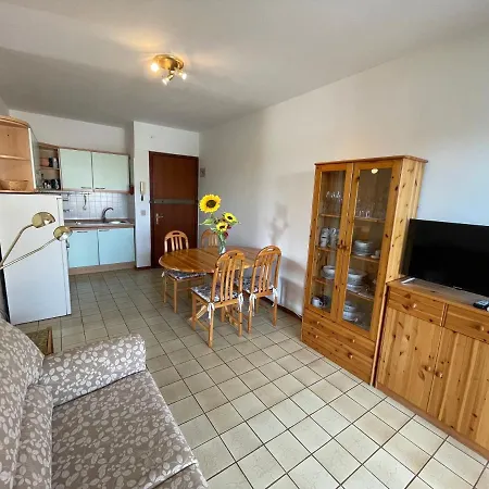 Lägenhet Condominio Silvia